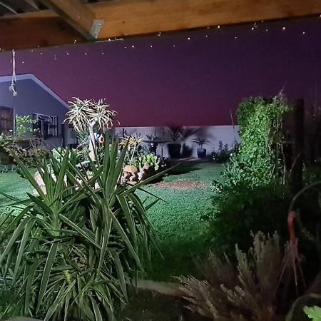 Mountain View Guesthouse Vanrhynsdorp Екстериор снимка