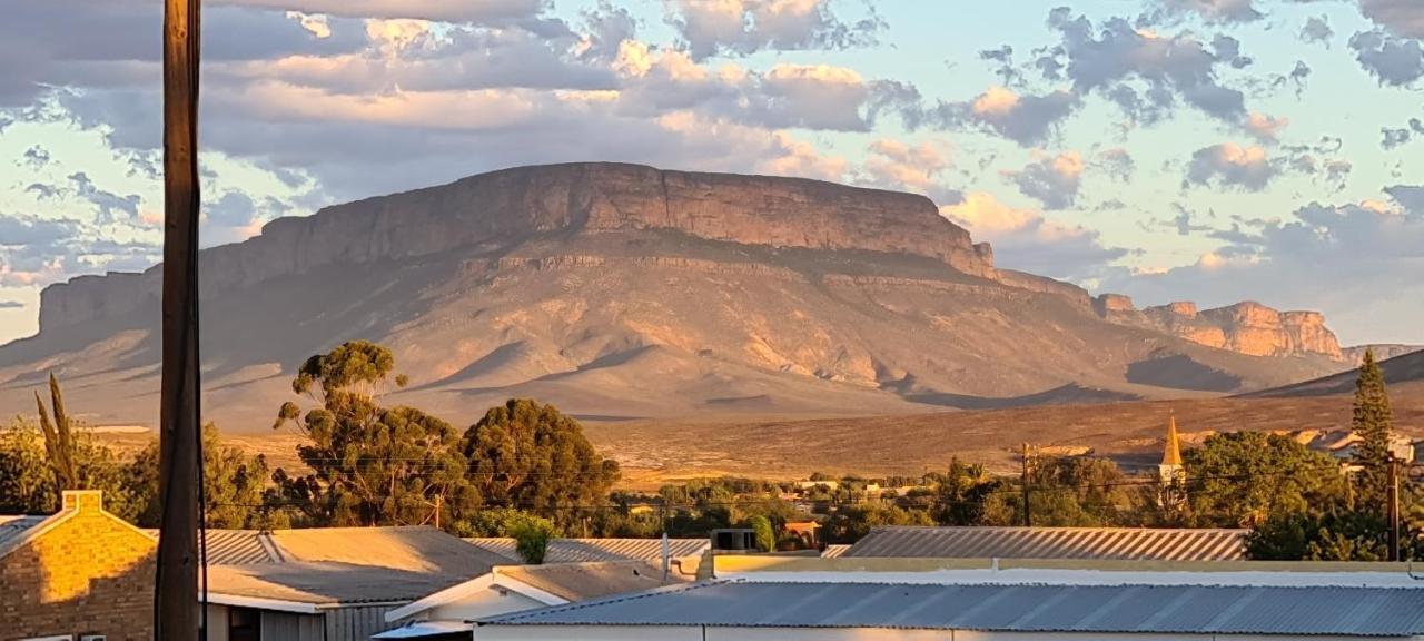 Mountain View Guesthouse Vanrhynsdorp Екстериор снимка