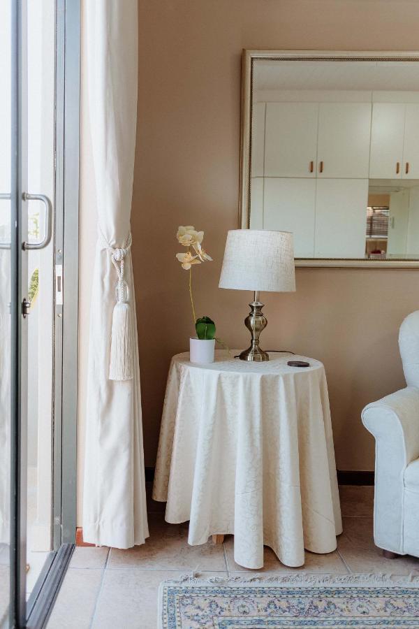 Mountain View Guesthouse Vanrhynsdorp Екстериор снимка
