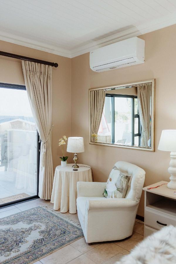 Mountain View Guesthouse Vanrhynsdorp Екстериор снимка
