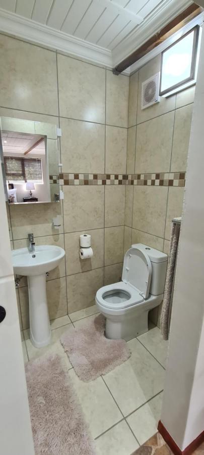 Mountain View Guesthouse Vanrhynsdorp Екстериор снимка